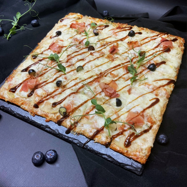 МясПицца\ПечПицца\КэрротПицца за 2490 руб (Б)